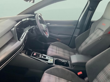 Used Volkswagen Golf 2023 for sale - 75370710: Photo