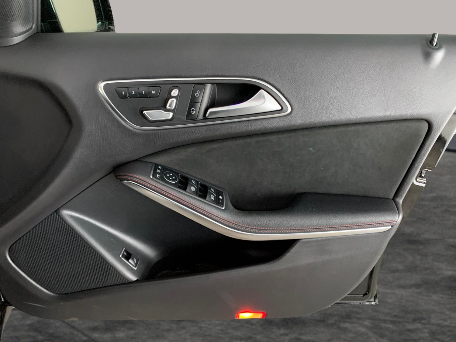 Used Mercedes-Benz GLA 2019 for sale - 76999623: Photo 30