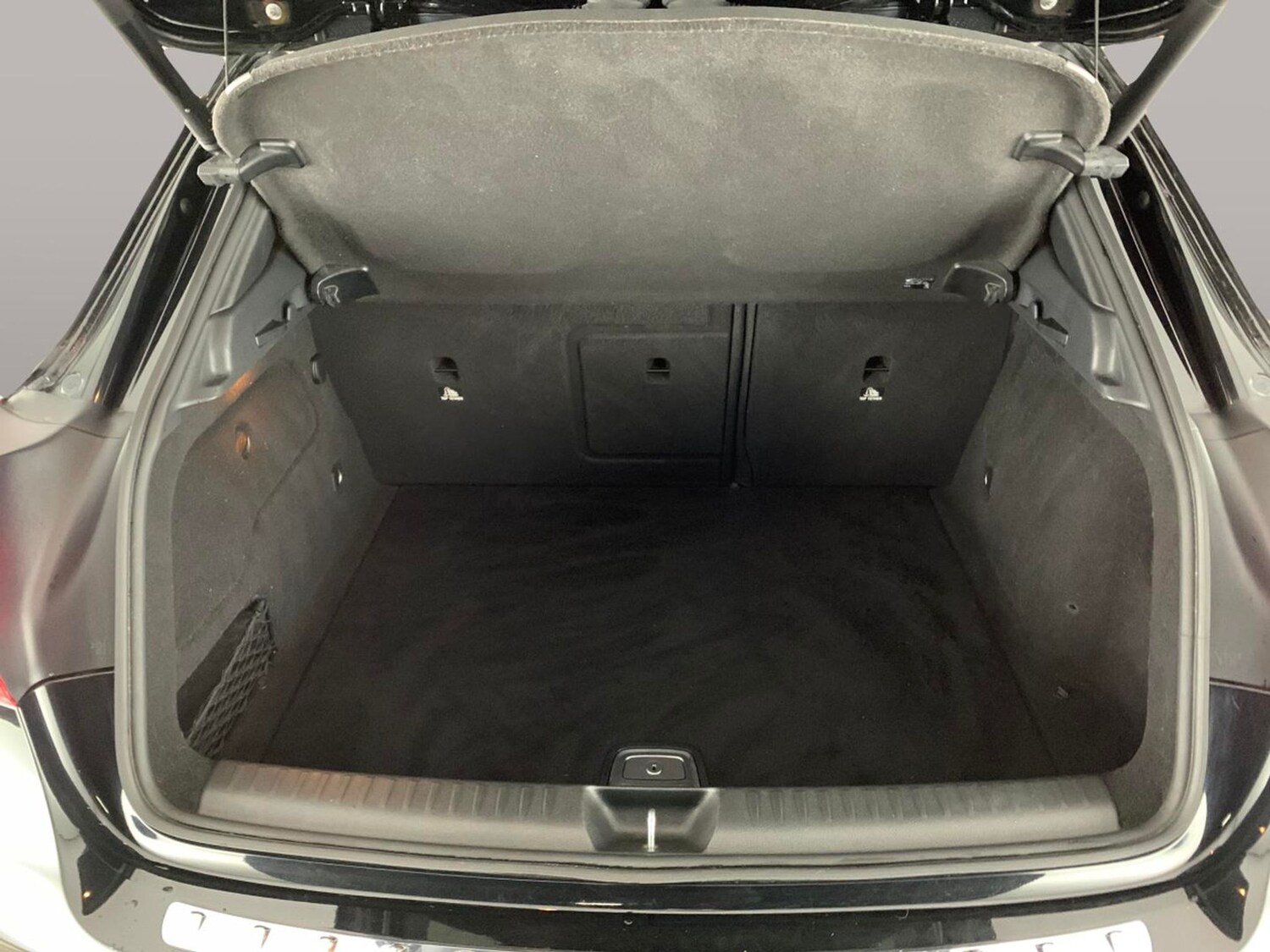 Used Mercedes-Benz GLA 2019 for sale - 76999623: Photo 33