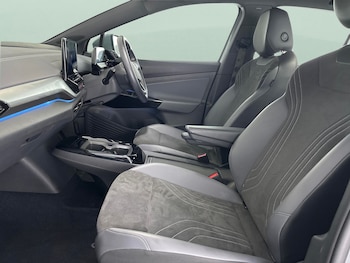 Used Volkswagen ID.4 2023 for sale - 79392843: Photo
