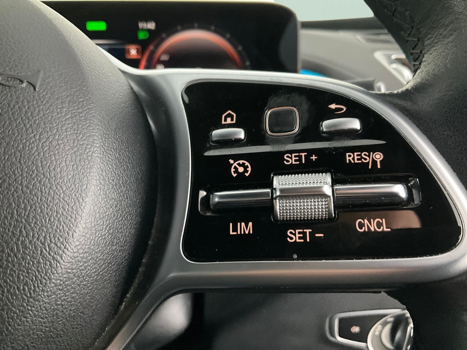 Used Mercedes-Benz EQC 2022 for sale - 76356098: Photo 29