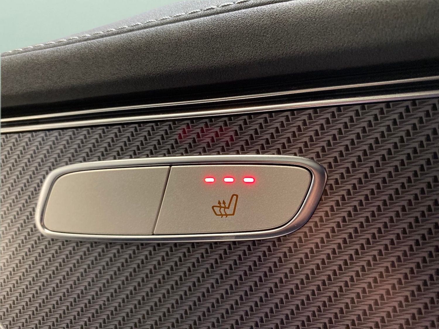 Used Mercedes-Benz EQC 2022 for sale - 77946702: Photo 20