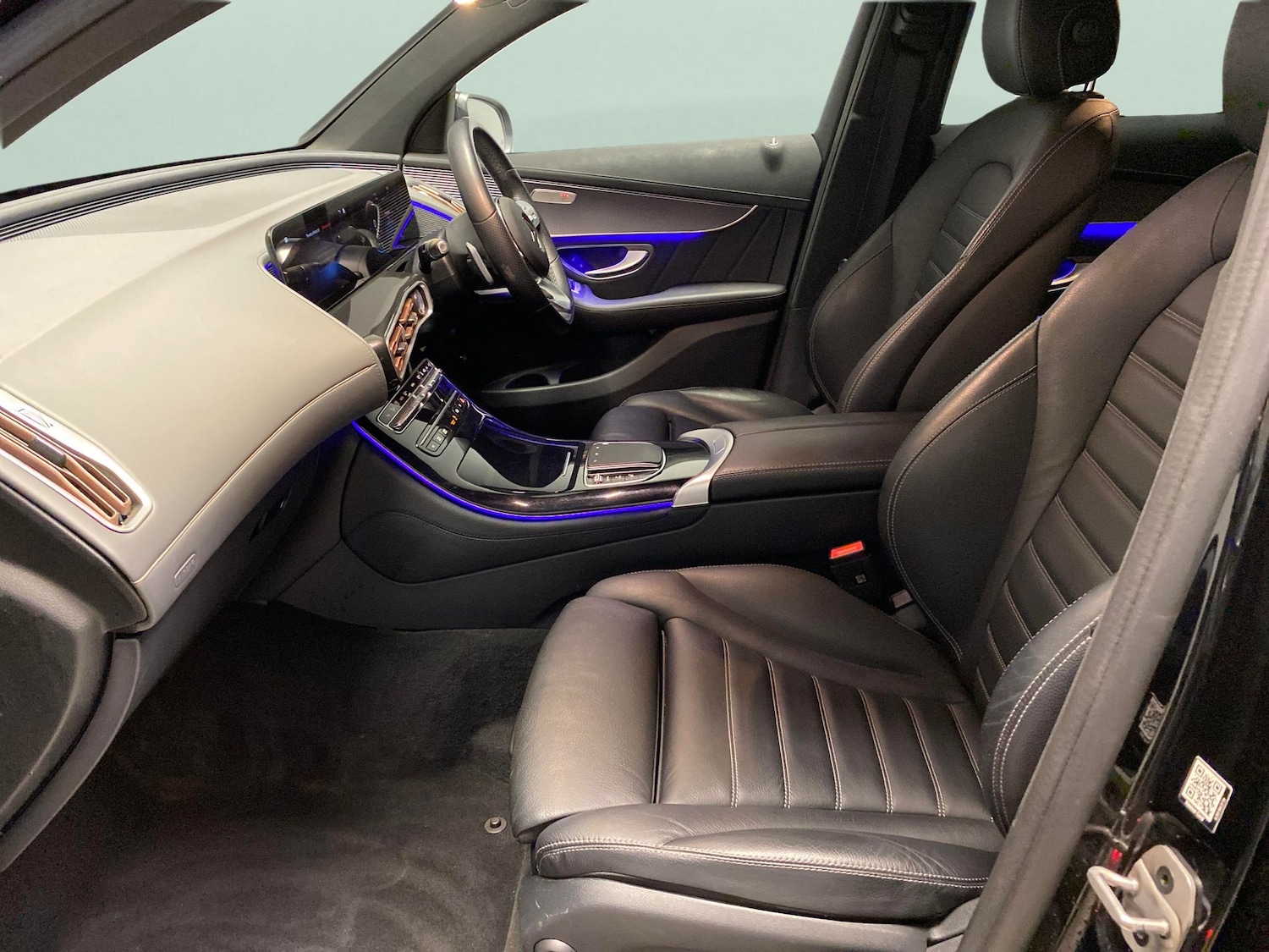 Used Mercedes-Benz EQC 2022 for sale - 77946702: Photo 4