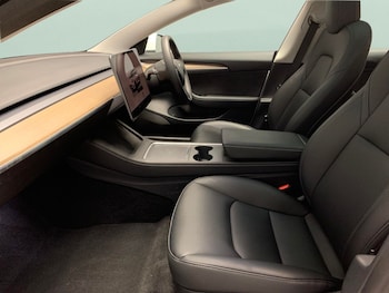 Used Tesla Model 3 2023 for sale - 76947086: Photo