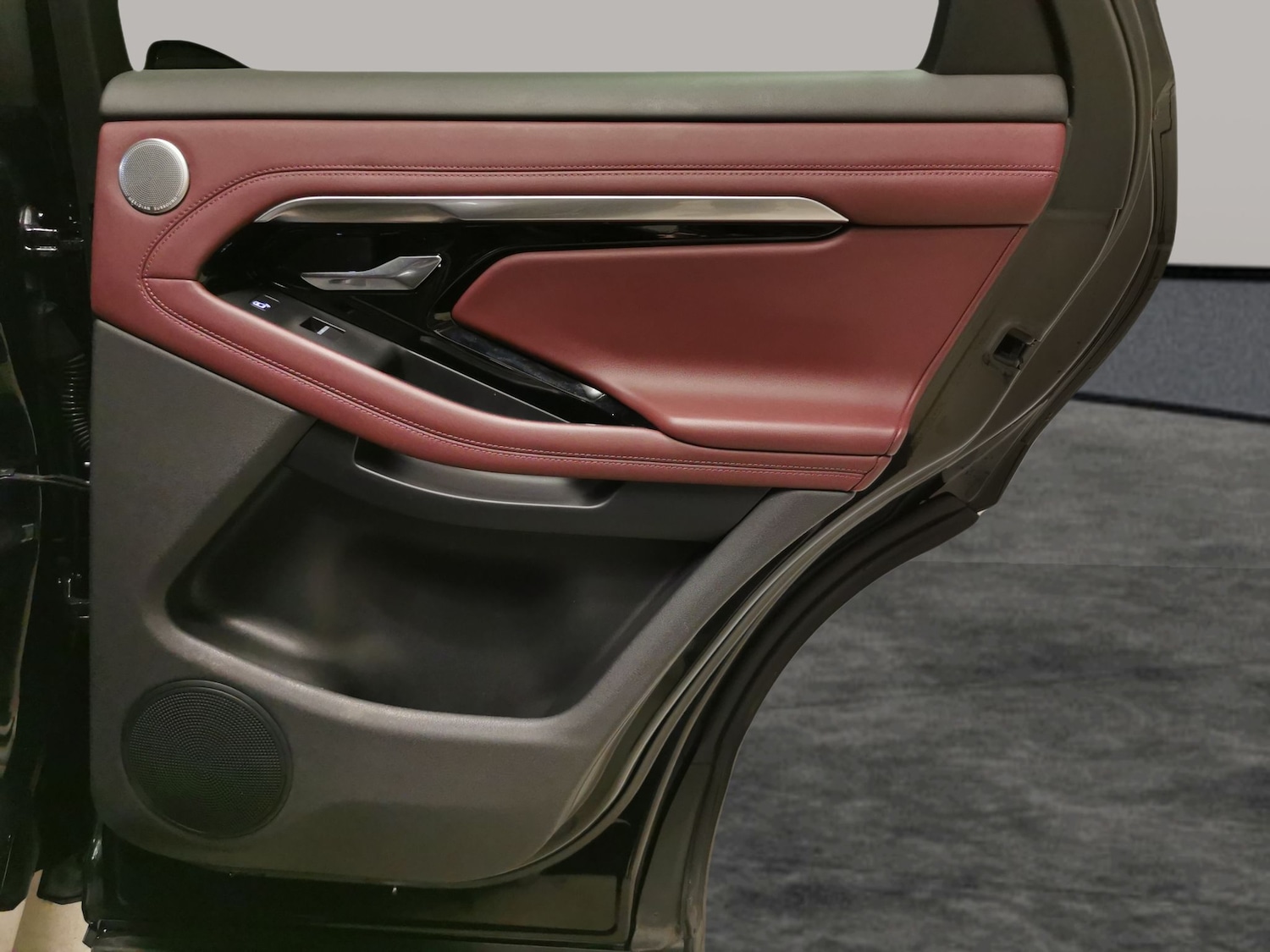 Used Land Rover Range Rover Evoque 2021 for sale - 77255930: Photo 32