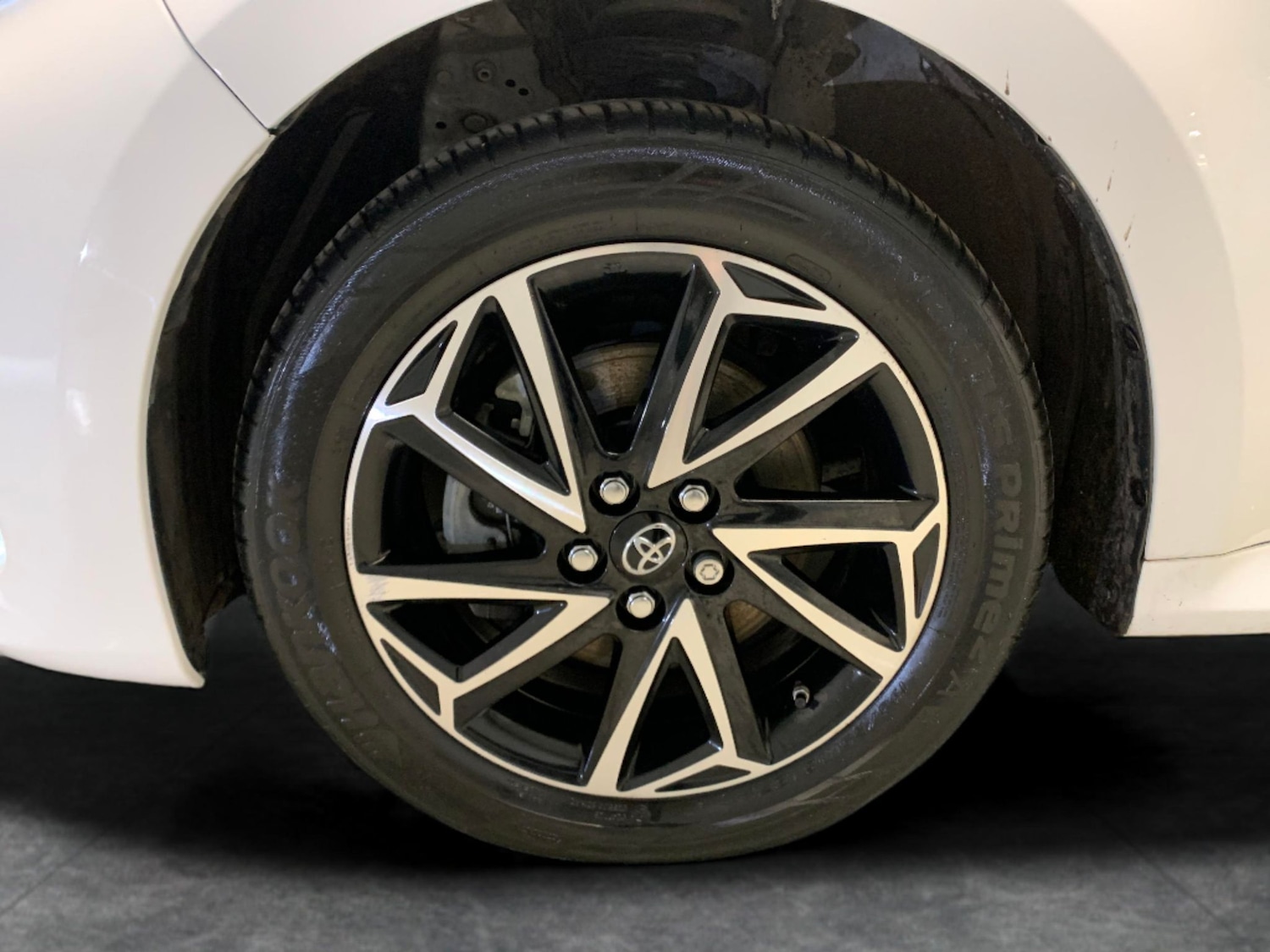 Used Toyota Yaris 2021 for sale - 76984432: Photo 21