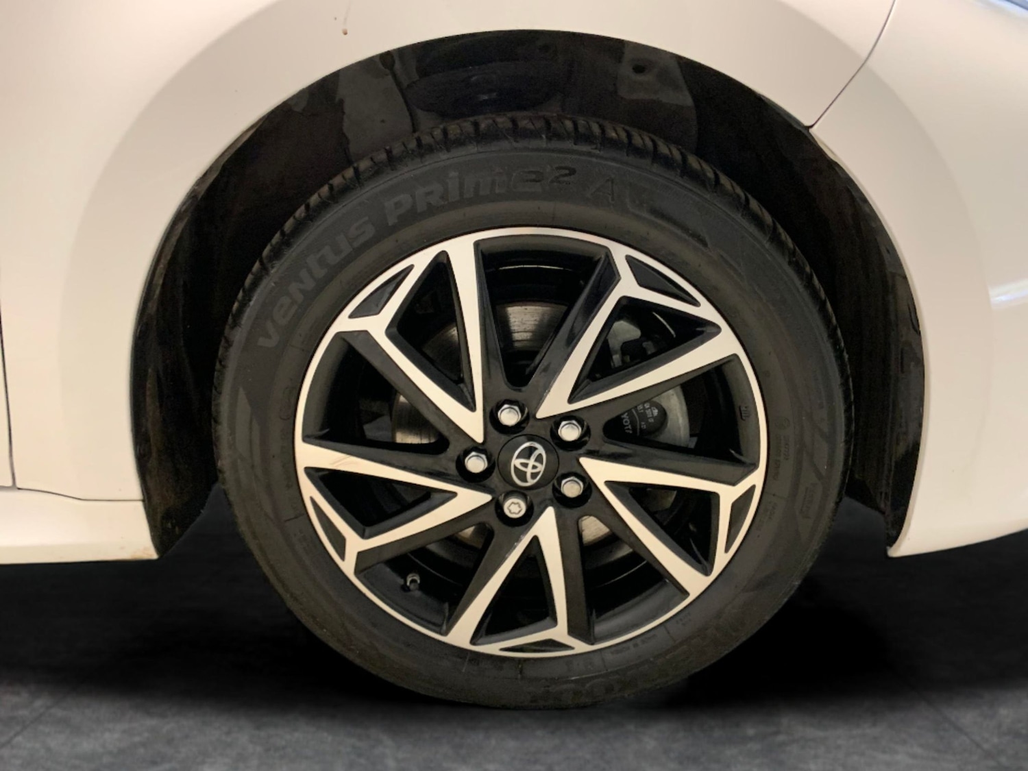 Used Toyota Yaris 2021 for sale - 76984432: Photo 22