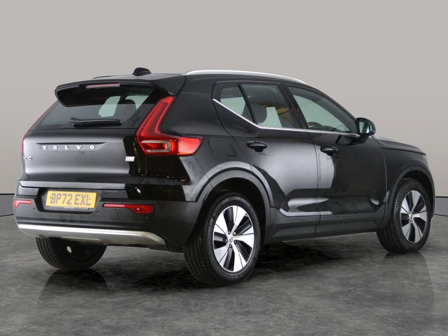 Used Volvo XC40 2023 for sale - 77635695: Photo 9