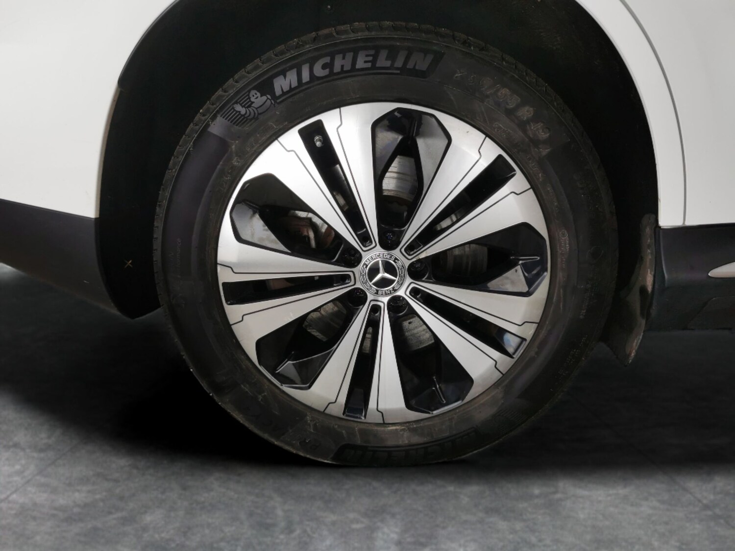 Used Mercedes-Benz EQC 2022 for sale - 77711106: Photo 25