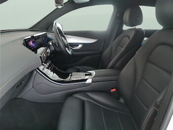 Used Mercedes-Benz EQC 2022 for sale - 77711106: Photo