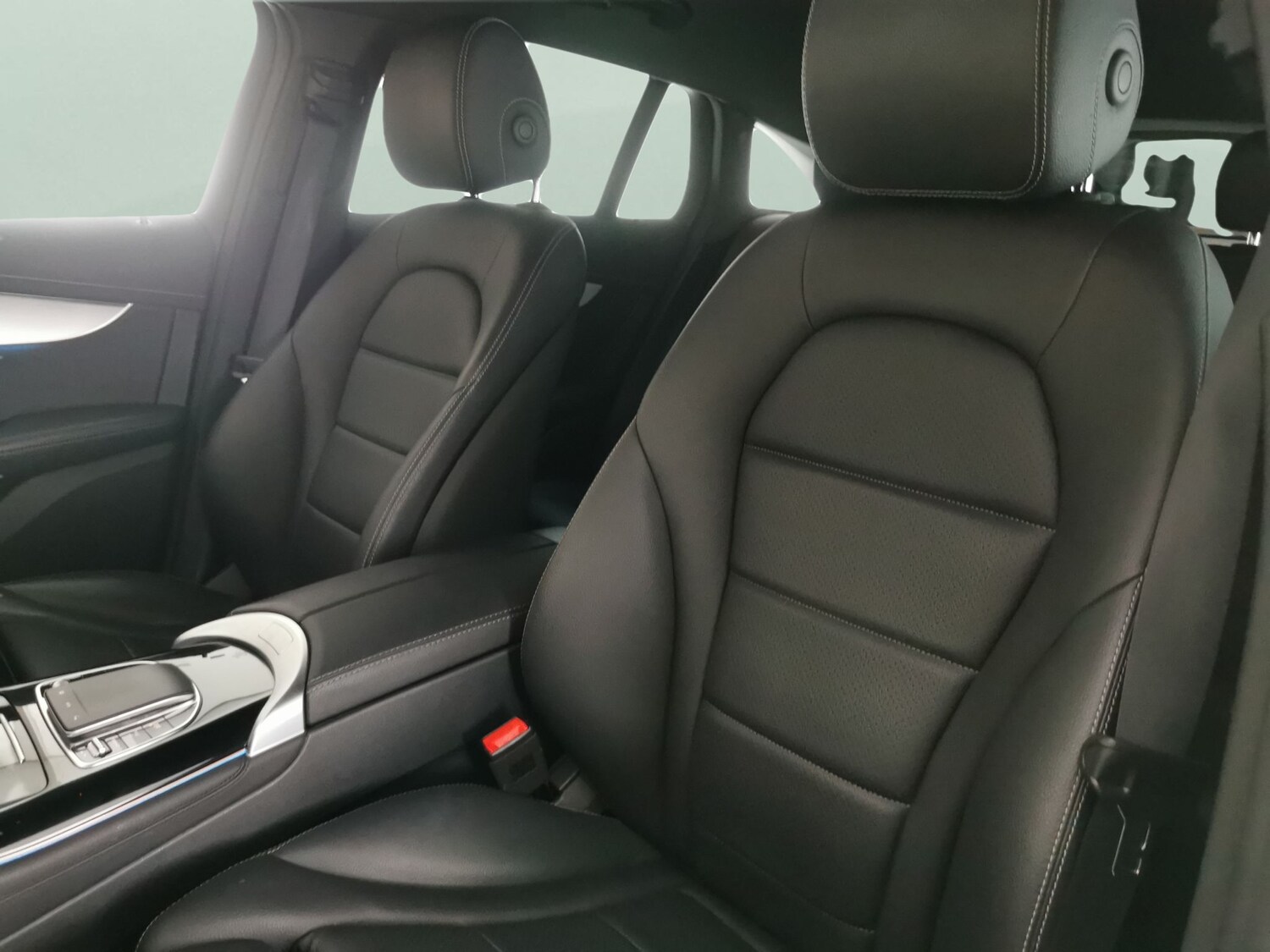 Used Mercedes-Benz EQC 2022 for sale - 77711106: Photo 7