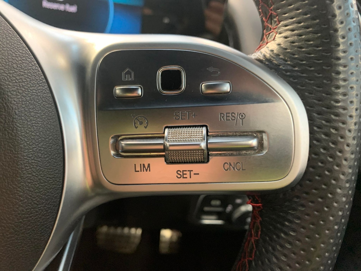 Used Mercedes-Benz GLB 2020 for sale - 76445203: Photo 26