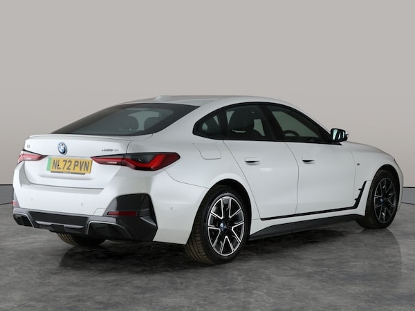 Used BMW i4 2022 for sale - 76242349: Photo 15