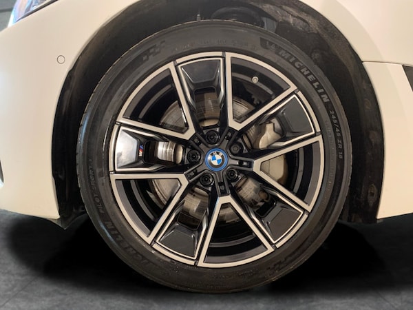Used BMW i4 2022 for sale - 76242349: Photo 35
