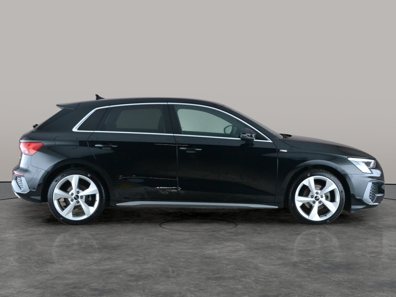 Used Audi A3 2023 for sale - 77701733: Photo 9