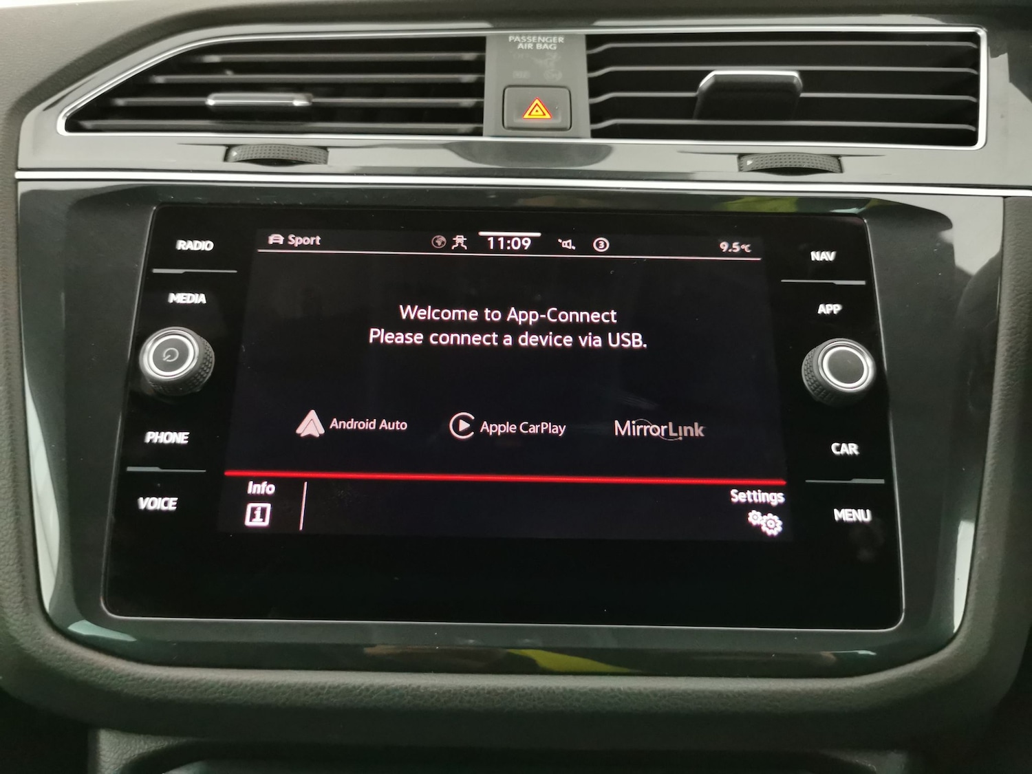 Used Volkswagen Tiguan 2023 for sale - 77974340: Photo 17