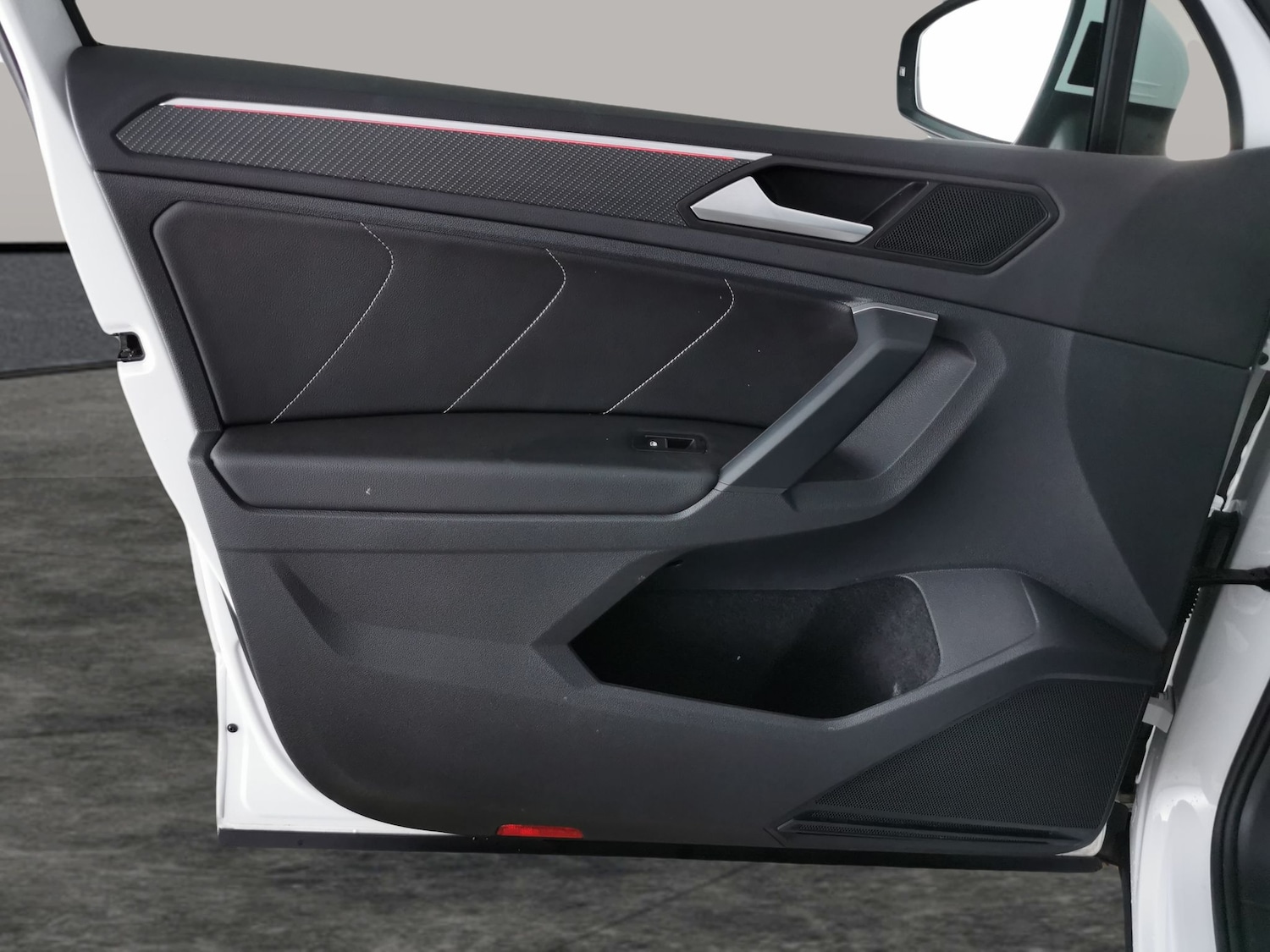 Used Volkswagen Tiguan 2023 for sale - 77974340: Photo 33