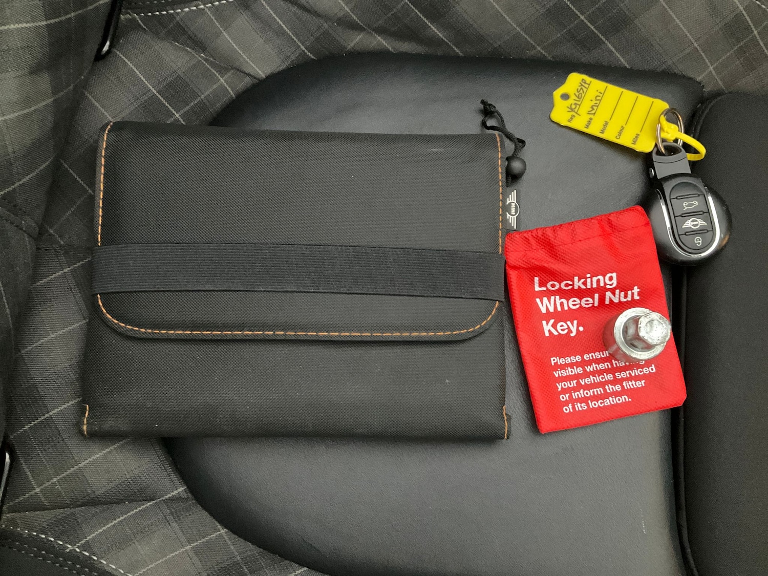 Used MINI Convertible 2016 for sale - 76379172: Photo 37