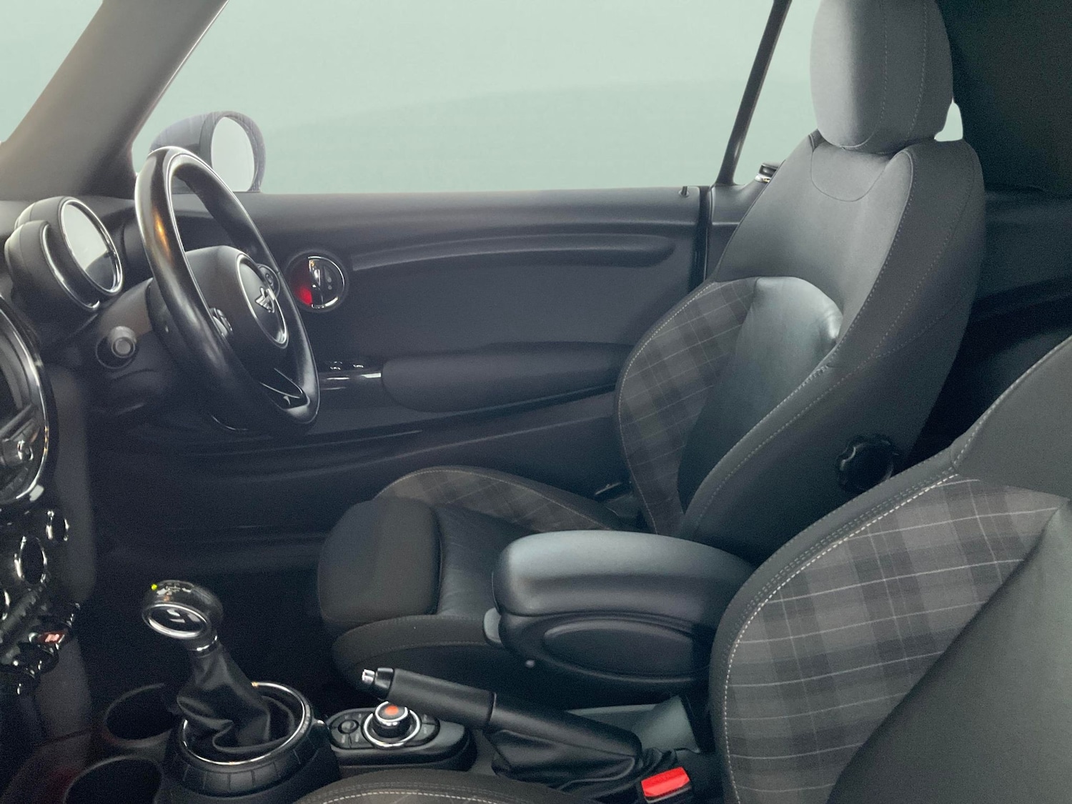 Used MINI Convertible 2016 for sale - 76379172: Photo 5