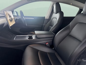 Used Tesla Model Y undefined for sale - 77760364: Photo