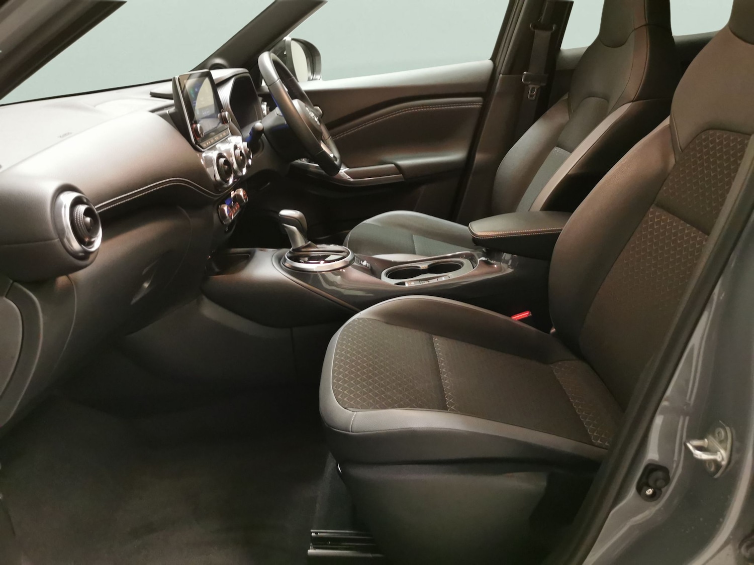 Used Nissan Juke 2024 for sale - 78001005: Photo 4