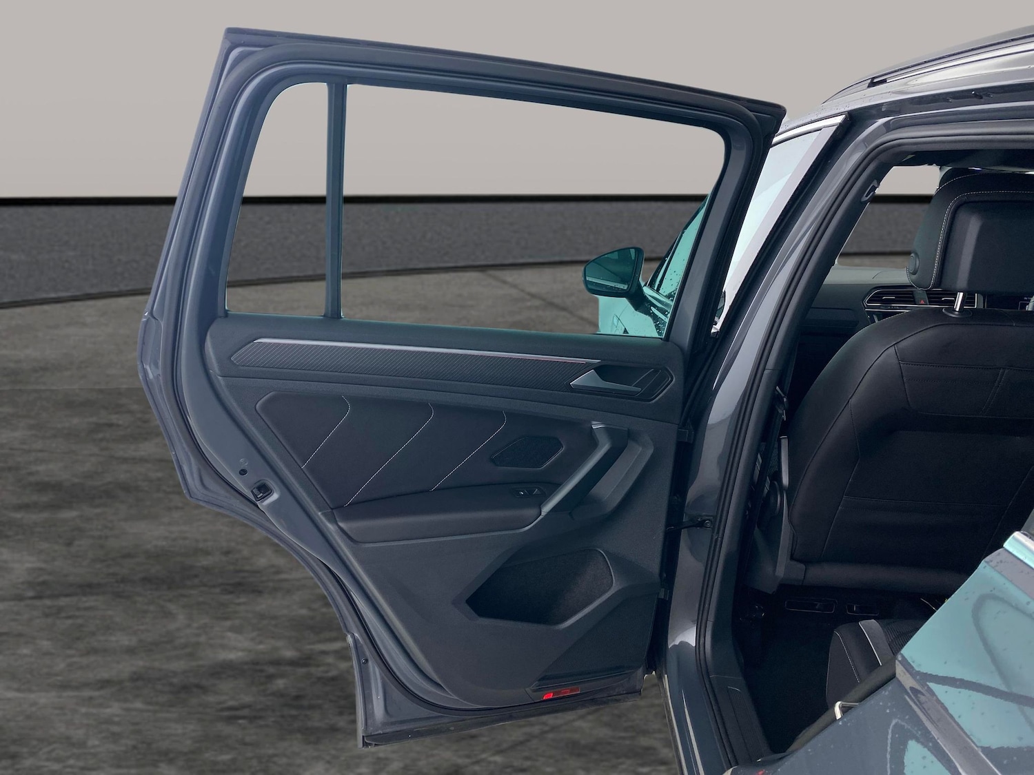 Used Volkswagen Tiguan 2023 for sale - 77293805: Photo 23