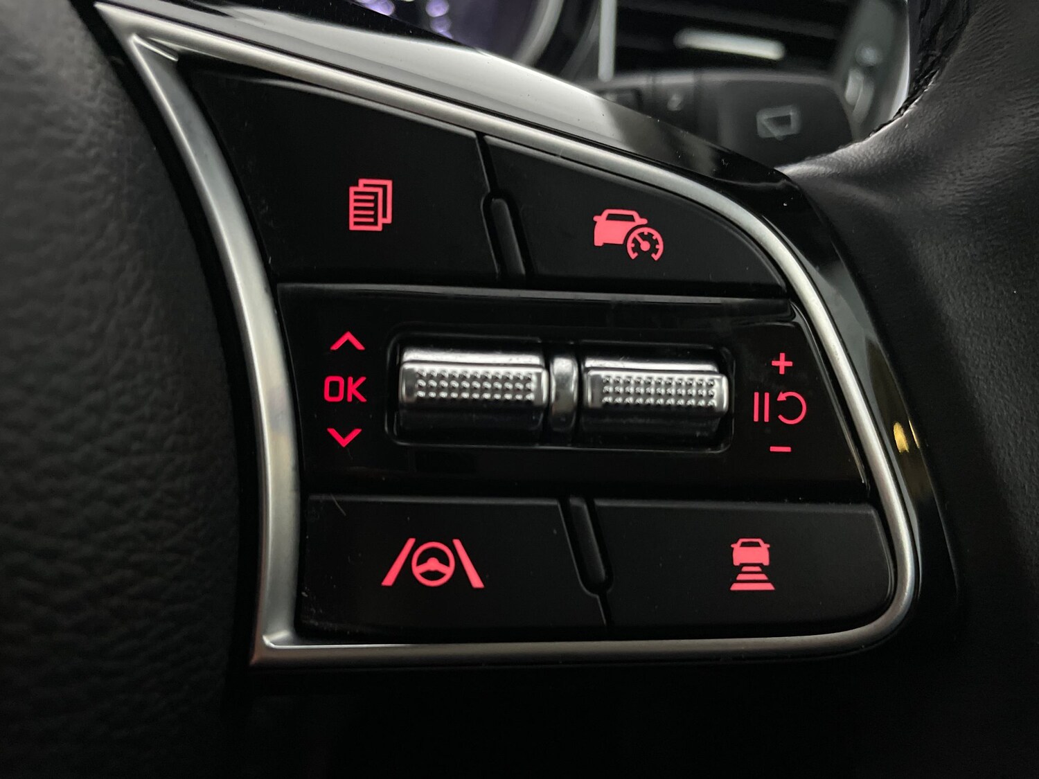 Used Kia XCeed for sale - 77916957: Photo 22