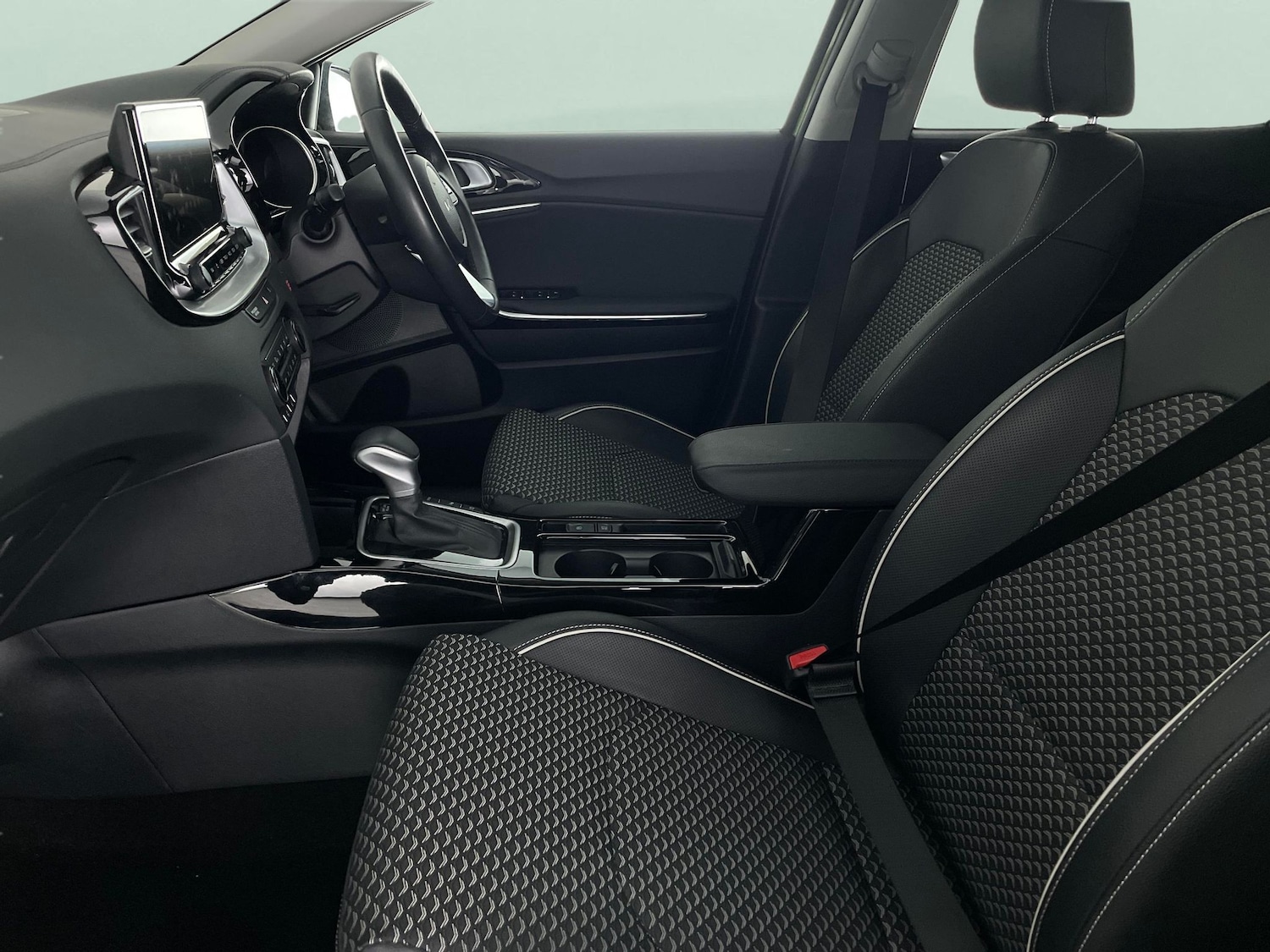 Used Kia XCeed for sale - 77916957: Photo 4