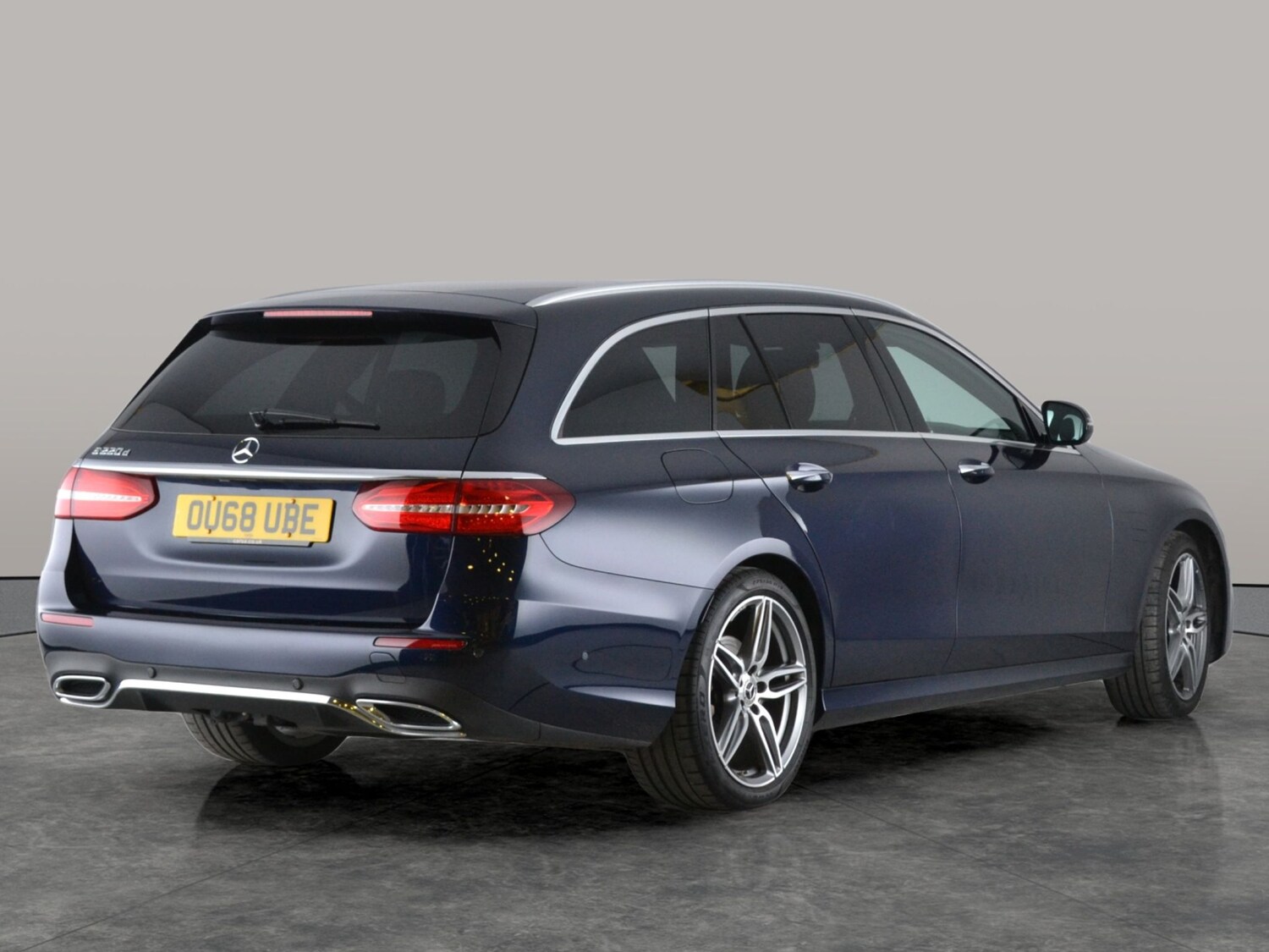 Used Mercedes-Benz E Class 2018 for sale - 77472232: Photo 11