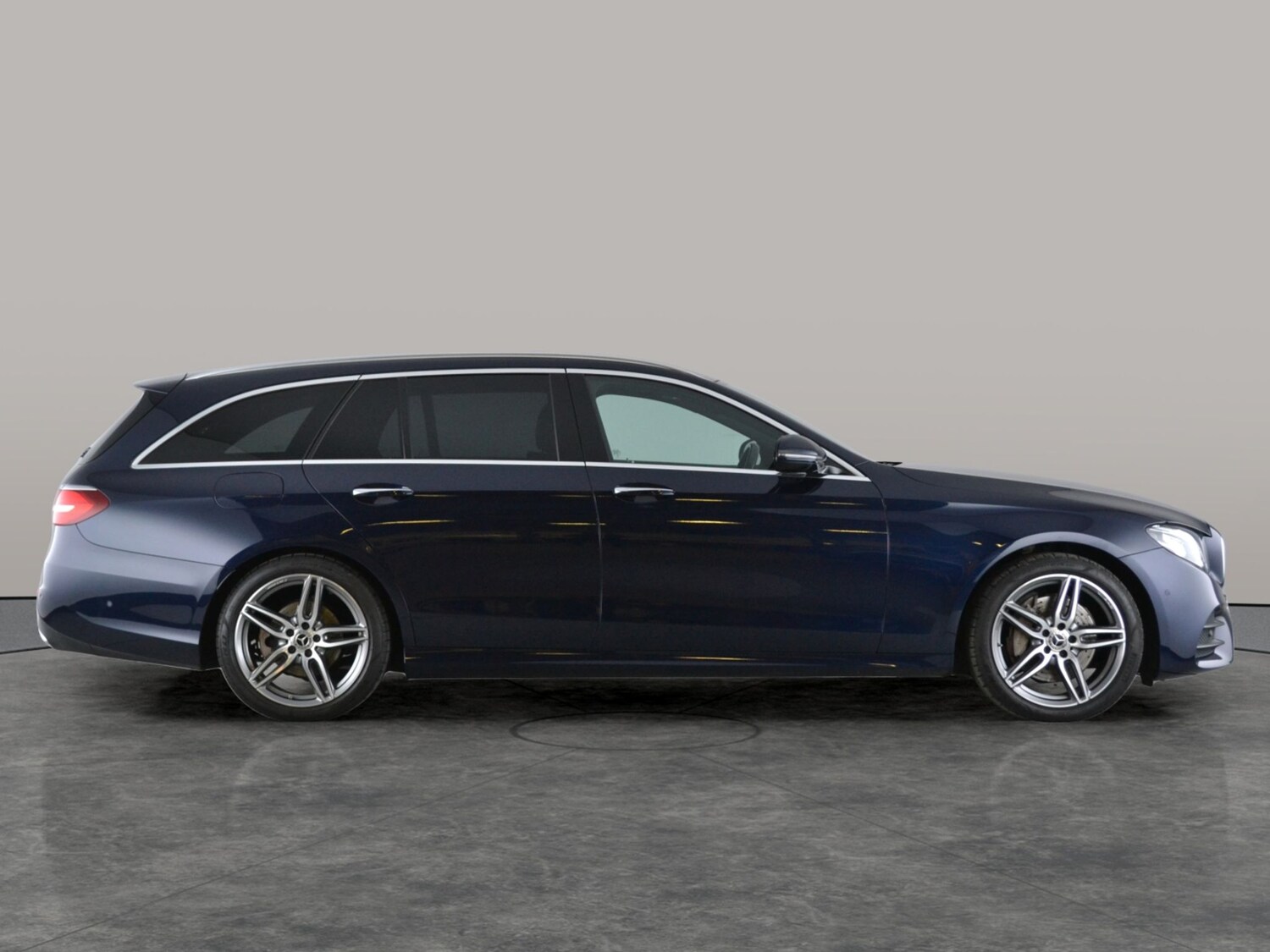 Used Mercedes-Benz E Class 2018 for sale - 77472232: Photo 12