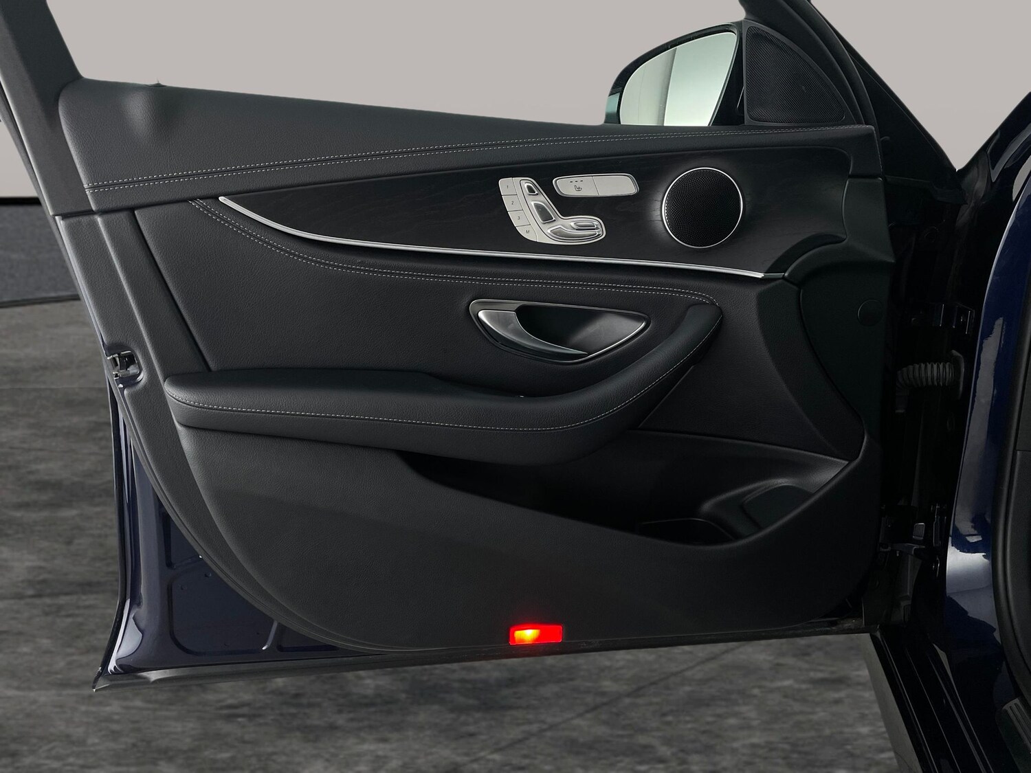 Used Mercedes-Benz E Class 2018 for sale - 77472232: Photo 30