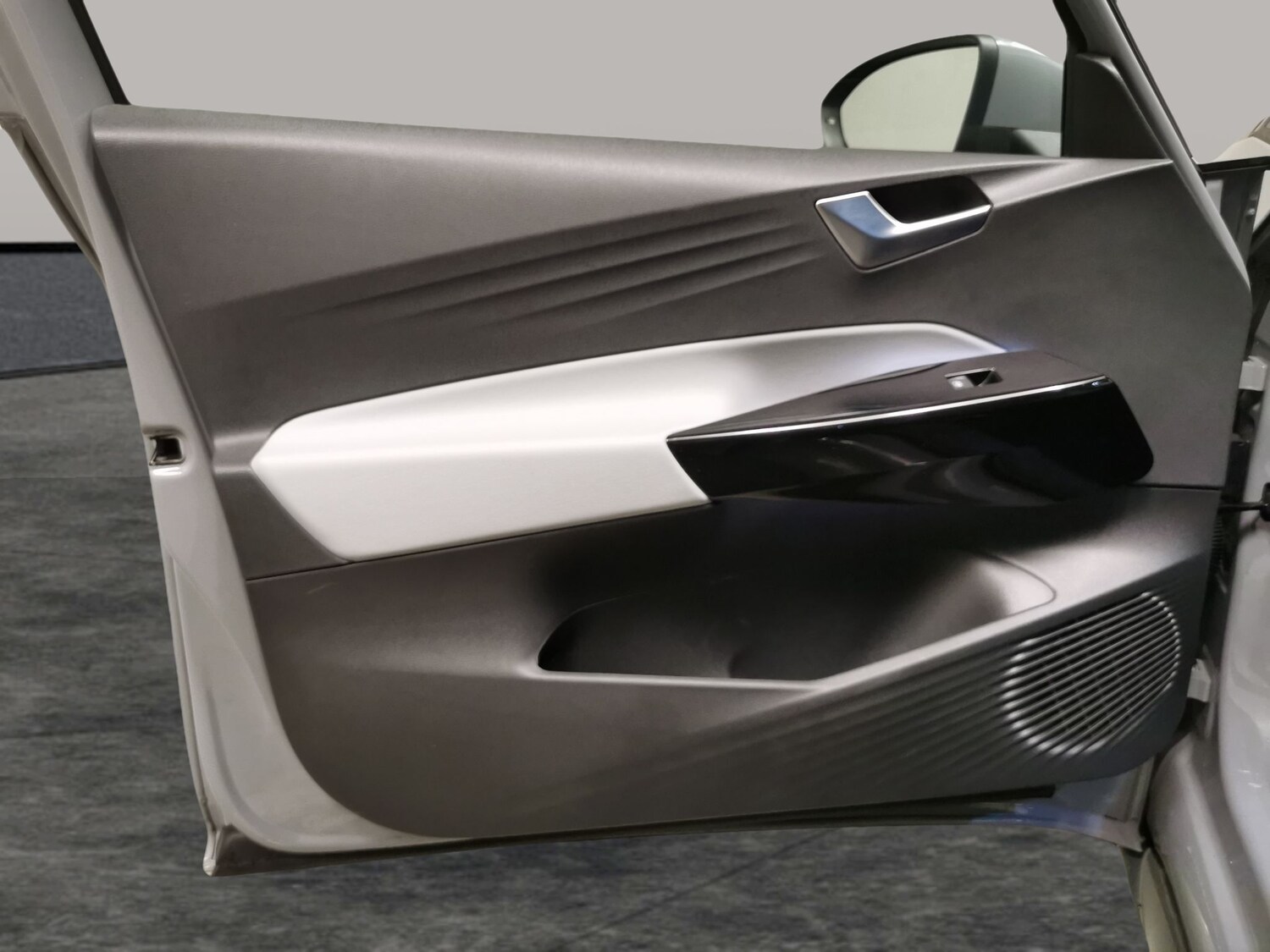 Used Volkswagen ID.3 2023 for sale - 77873106: Photo 22