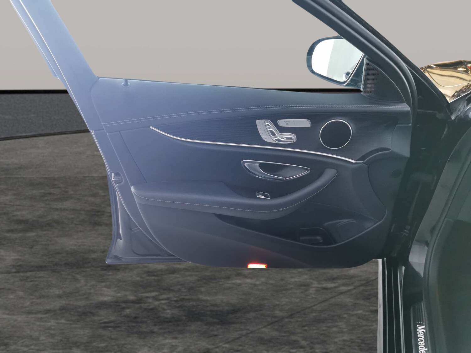 Used Mercedes-Benz E Class 2020 for sale - 77443150: Photo 30