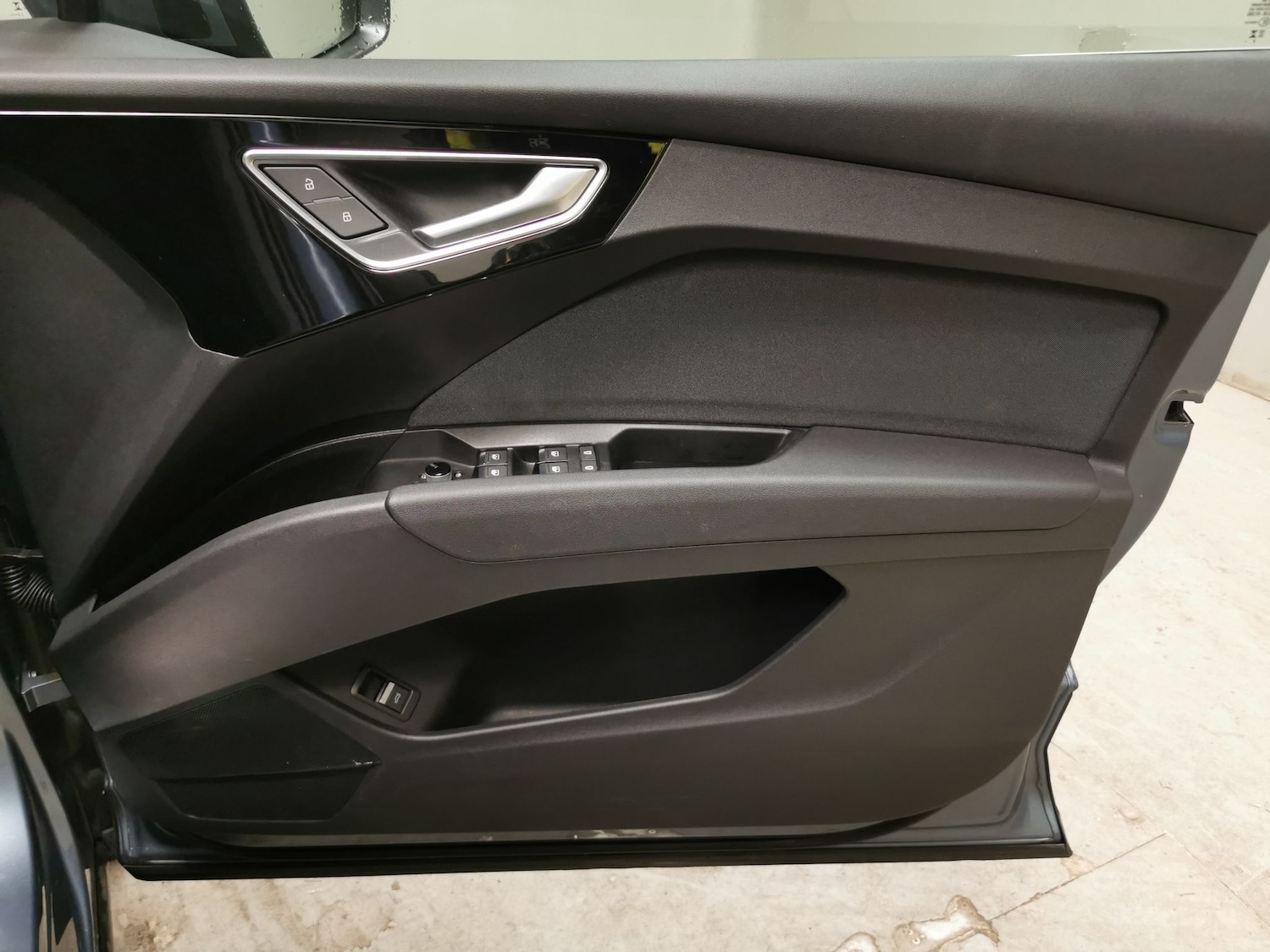 Used Audi Q4 e-tron 2023 for sale - 78095545: Photo 31