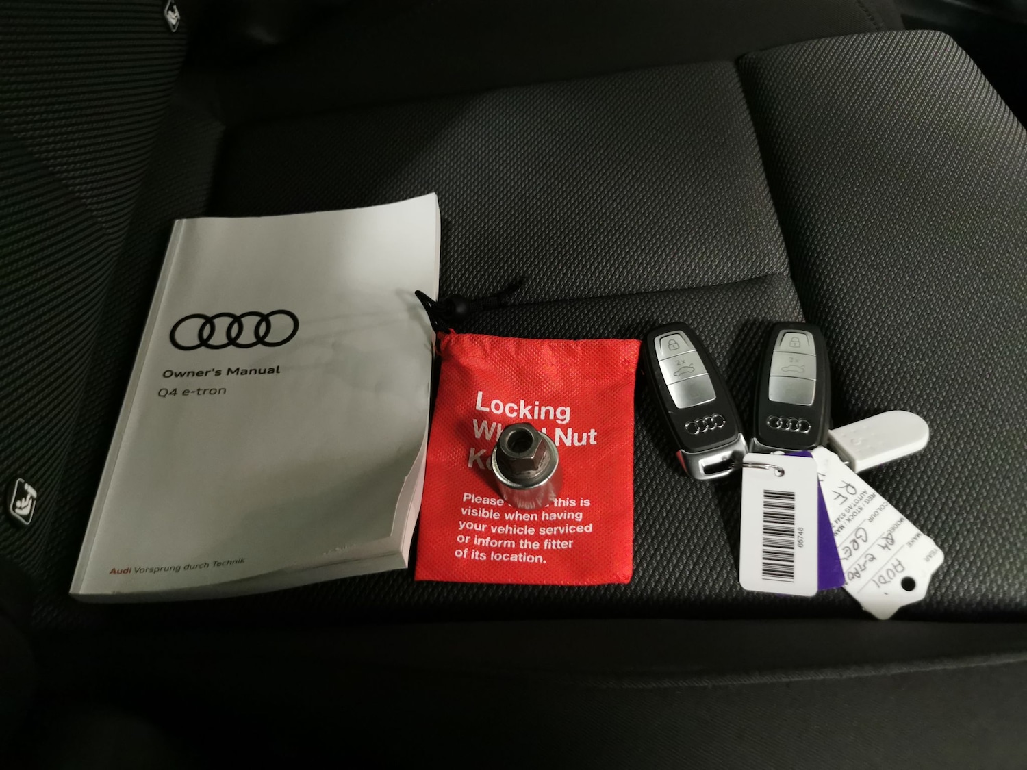 Used Audi Q4 e-tron 2023 for sale - 78095545: Photo 32