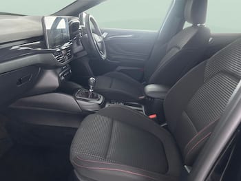 Used Ford Focus 2023 for sale - 79732388: Photo