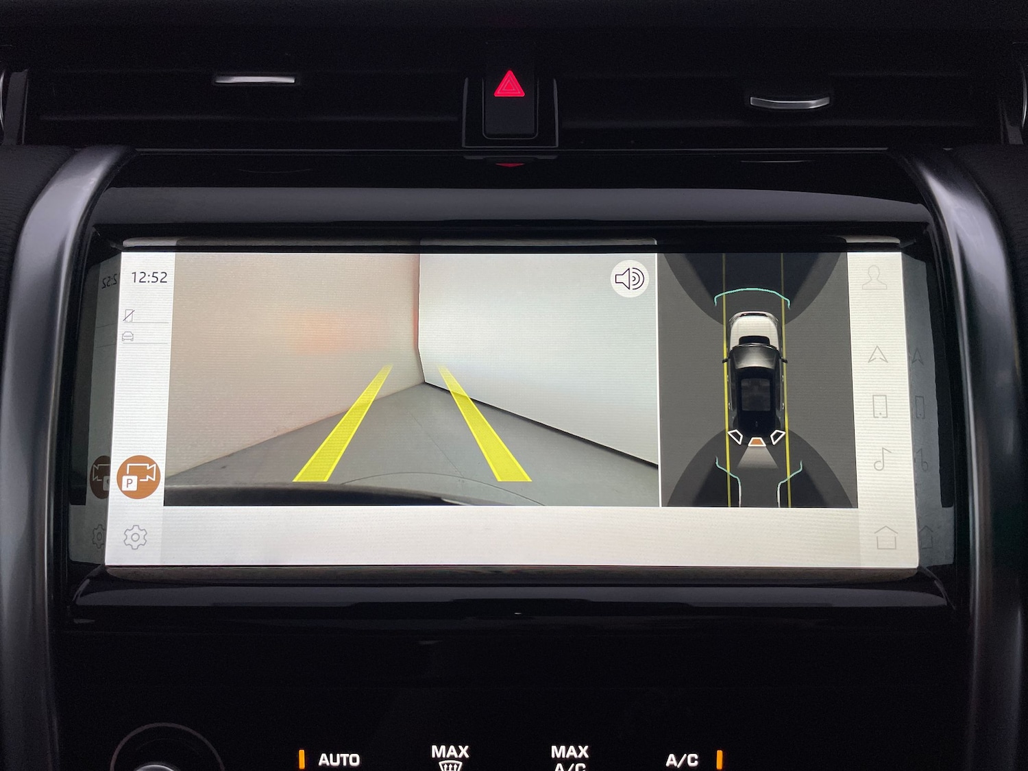 Used Land Rover Discovery Sport 2022 for sale - 76494251: Photo 24