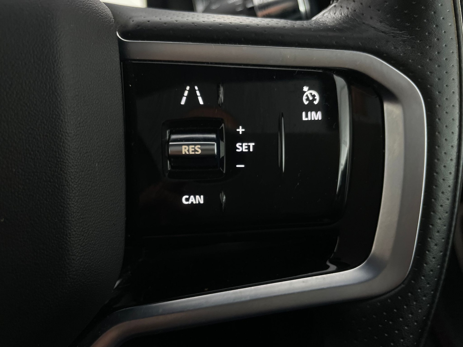 Used Land Rover Discovery Sport 2022 for sale - 76494251: Photo 29