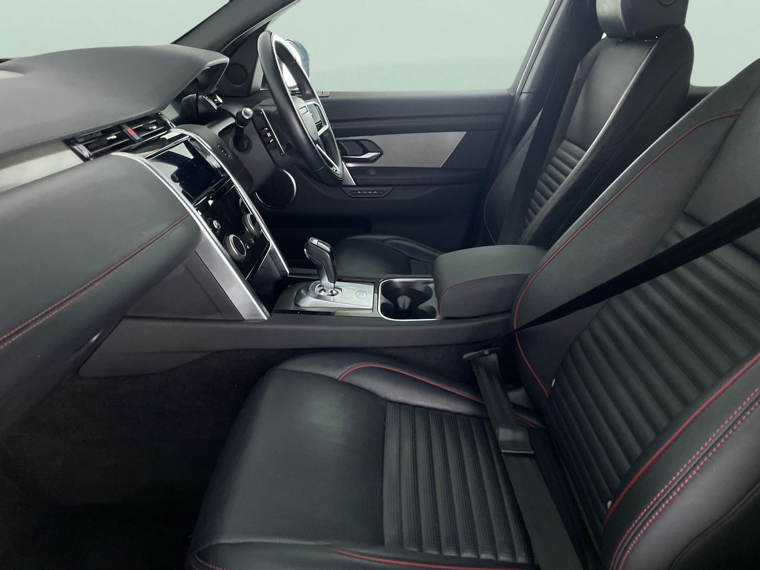 Used Land Rover Discovery Sport 2022 for sale - 76494251: Photo 4