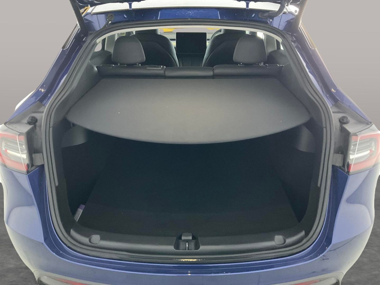 Used Tesla Model Y 2023 for sale - 76668664: Photo 32