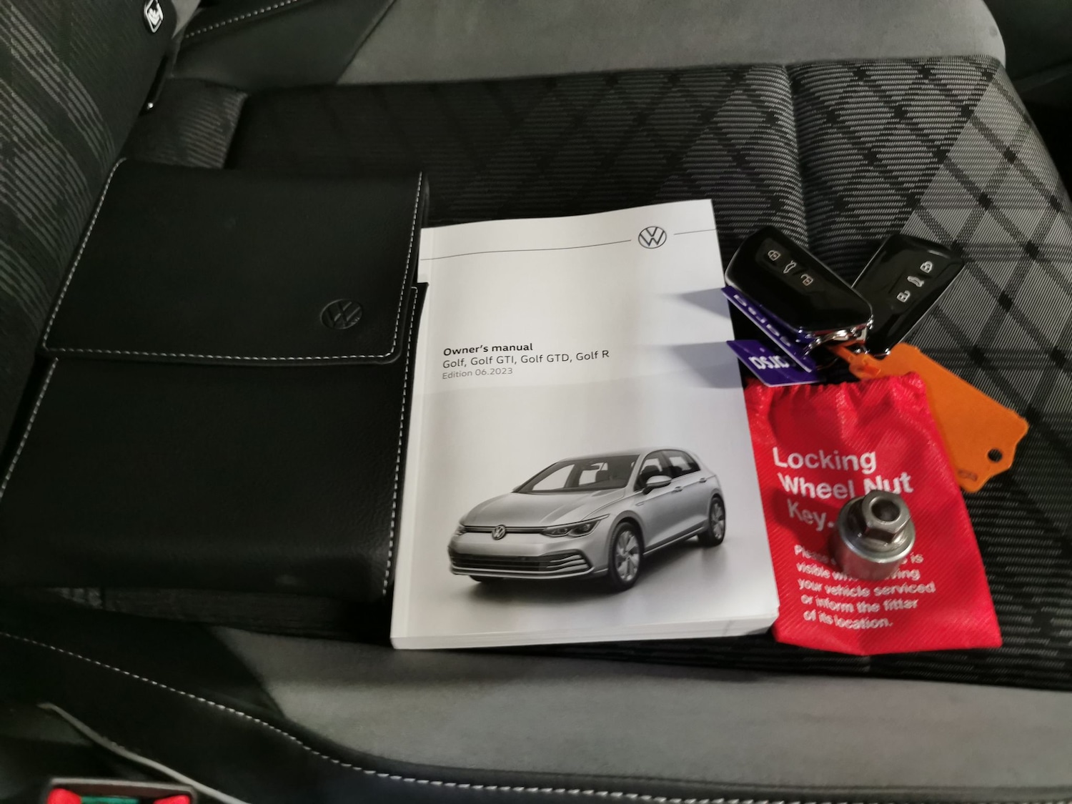 Used Volkswagen Golf 2023 for sale - 77255751: Photo 33