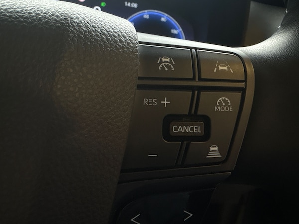 Used Toyota C-HR 2024 for sale - 76312719: Photo 23