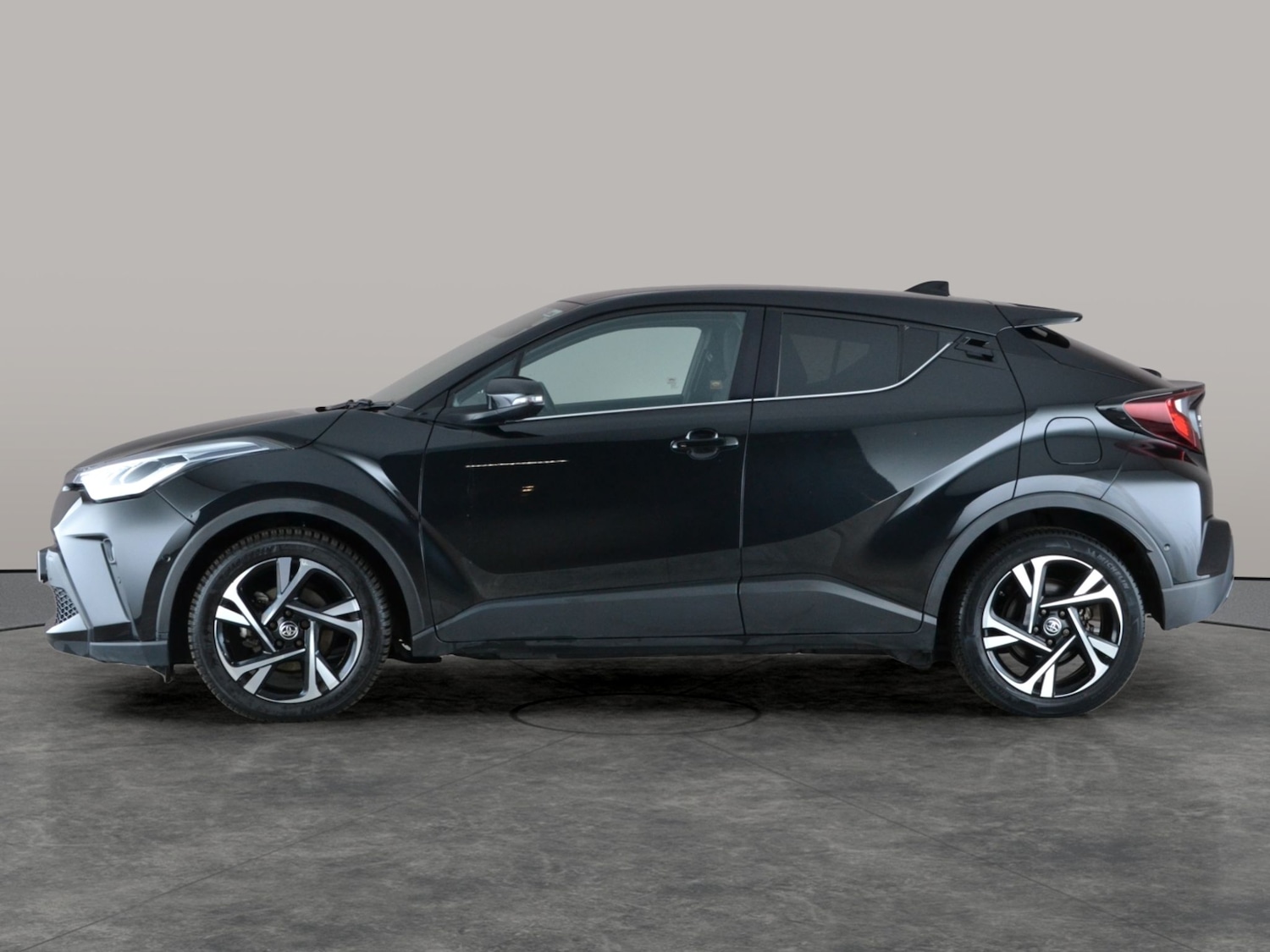Used Toyota C-HR 2022 for sale - 76937765: Photo 14