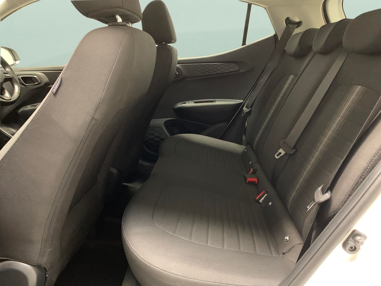 Used Hyundai i10 2022 for sale - 76847616: Photo 31