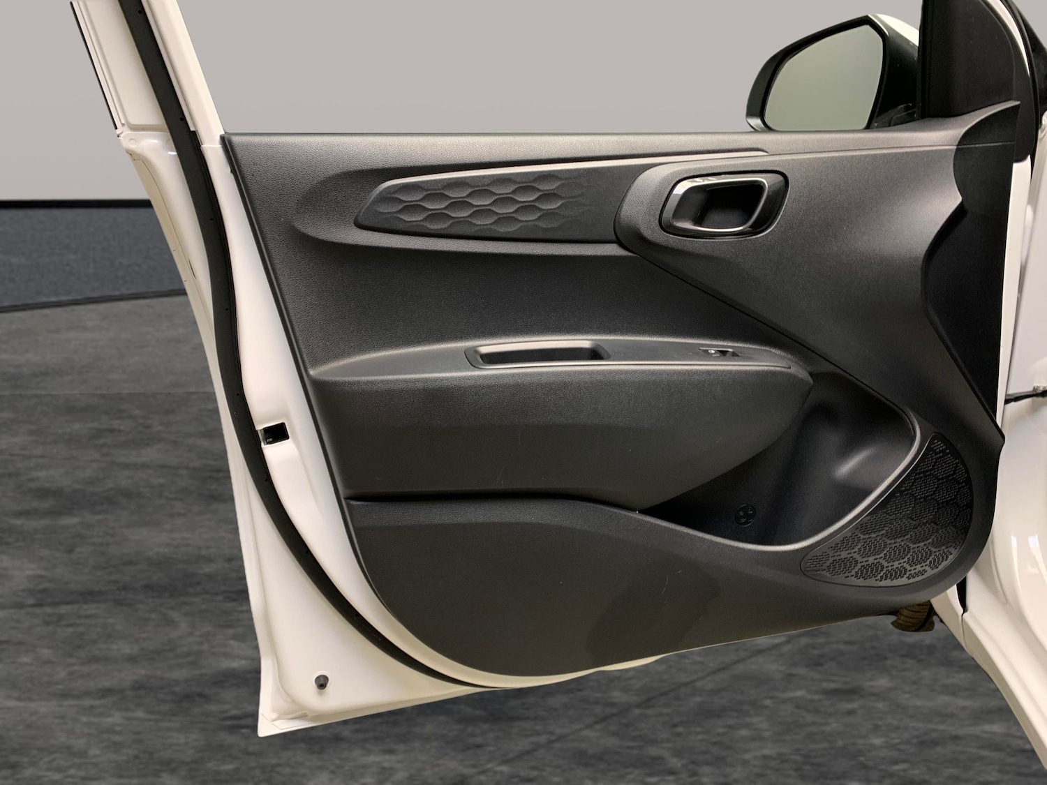 Used Hyundai i10 2022 for sale - 76847616: Photo 32