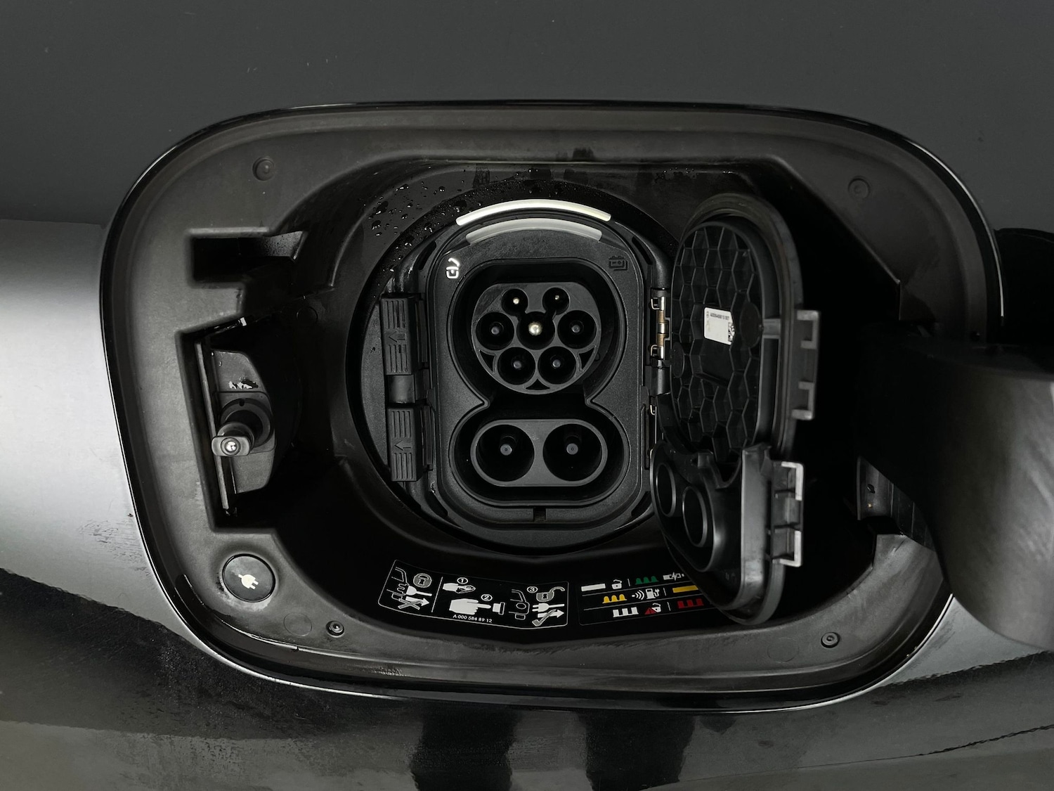 Used Mercedes-Benz EQC 2022 for sale - 77378923: Photo 37