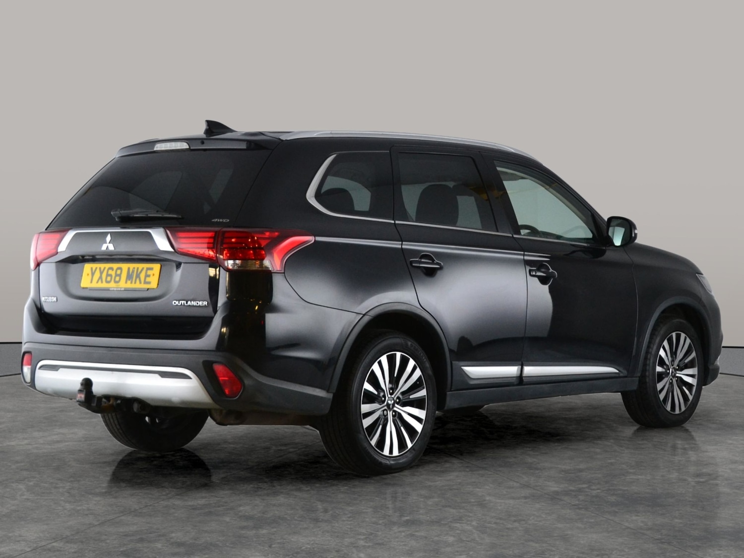 Used Mitsubishi Outlander 2018 for sale - 77053067: Photo 10