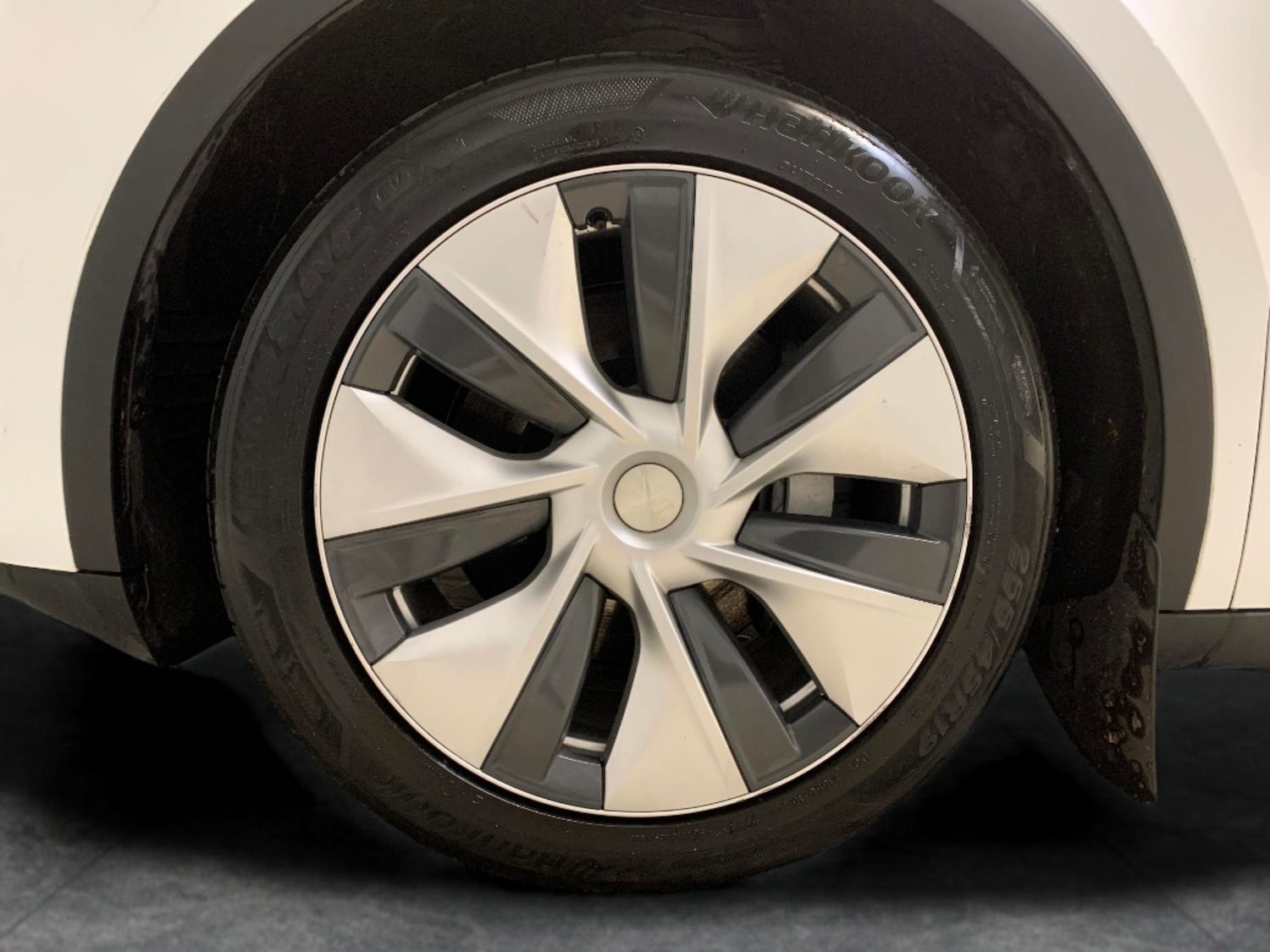 Used Tesla Model Y 2023 for sale - 76555068: Photo 21