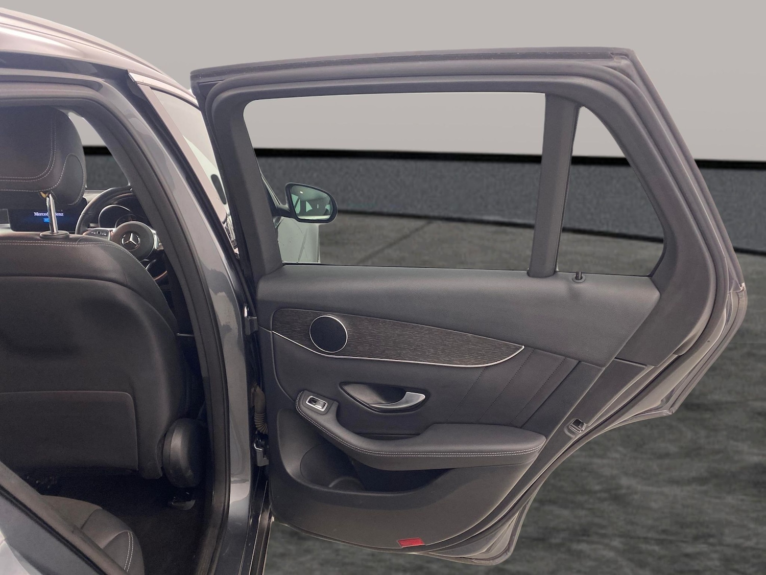 Used Mercedes-Benz GLC 2020 for sale - 77083788: Photo 27