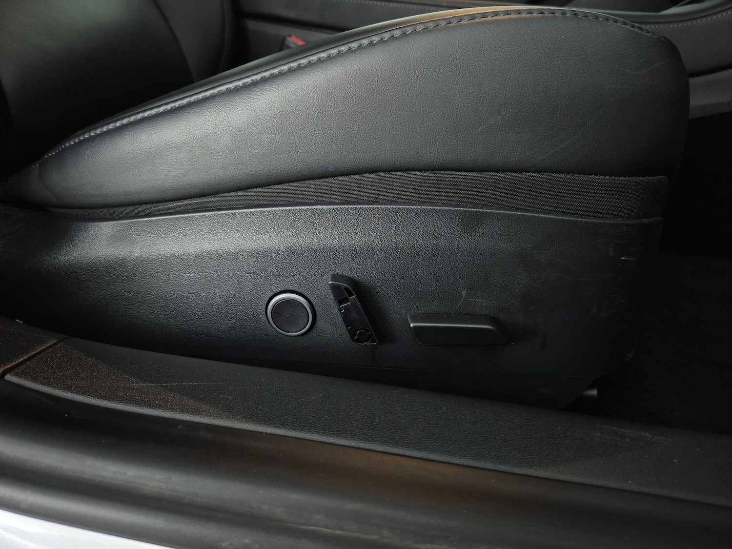 Used Tesla Model 3 for sale - 78107782: Photo 17